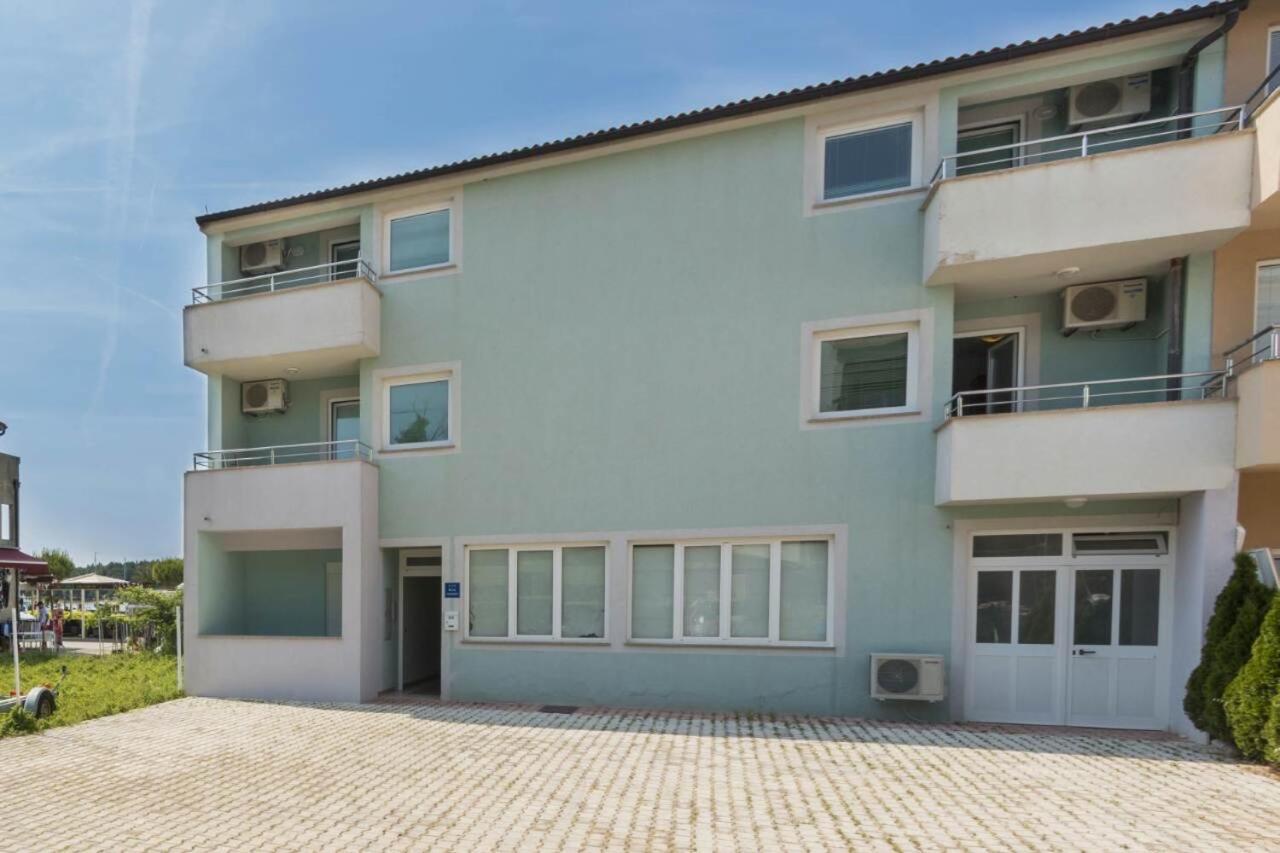 Apartments Riva メドゥリン エクステリア 写真